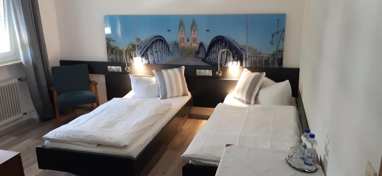 Hotel Baeren Garni Φράιμπουργκ Εξωτερικό φωτογραφία